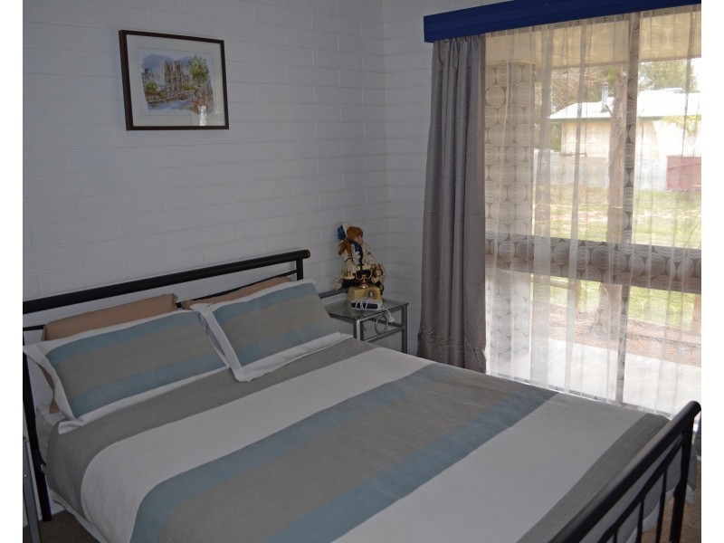 27 Chaffey St, Merbein VIC 3505