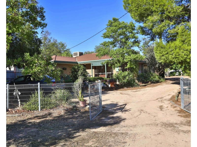 76 Chaffey St, Merbein VIC 3505