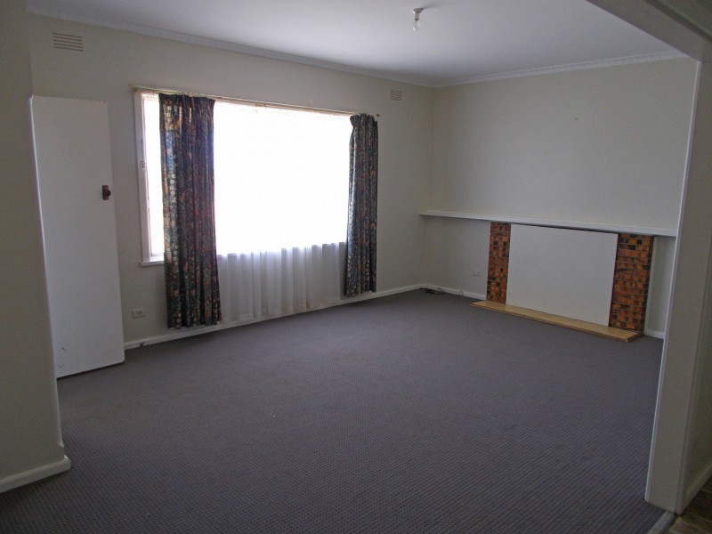 454 McEdward St, Birdwoodton VIC 3505