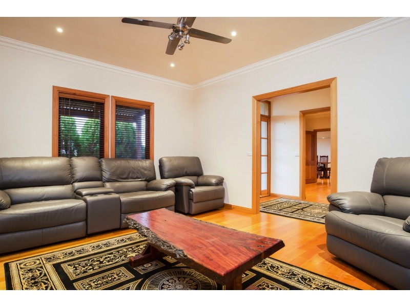 61 Seventh St, Merbein South VIC 3505