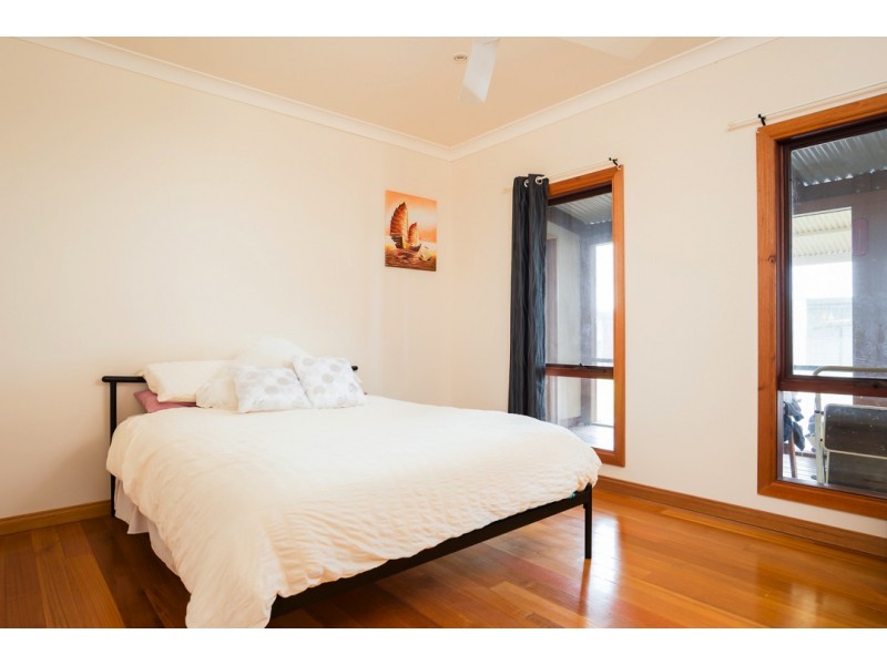 61 Seventh St, Merbein South VIC 3505