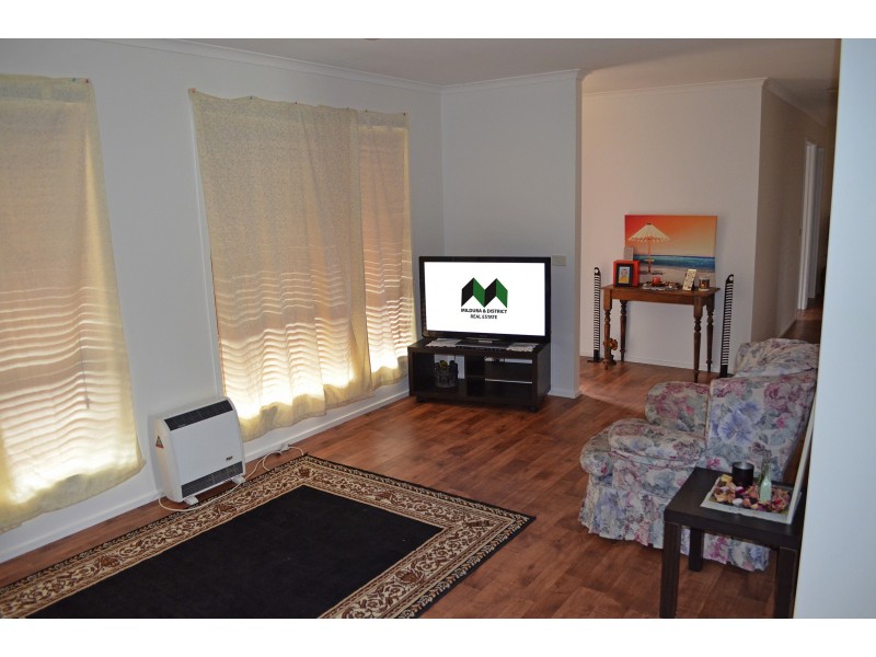 15 William Street, Wentworth NSW 2648