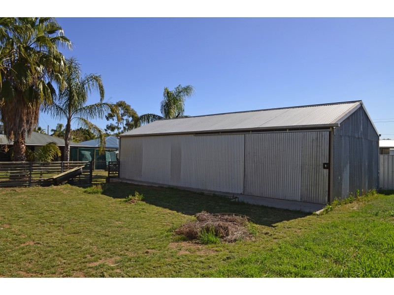 15 William Street, Wentworth NSW 2648