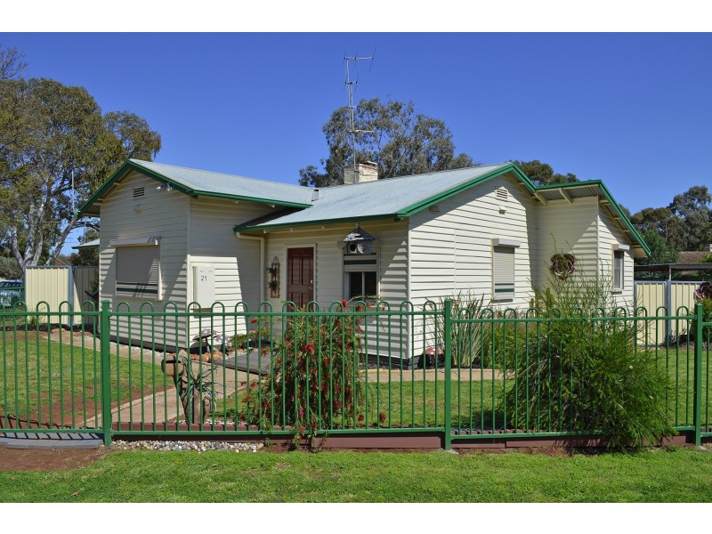 21 Main Ave North, Merbein VIC 3505