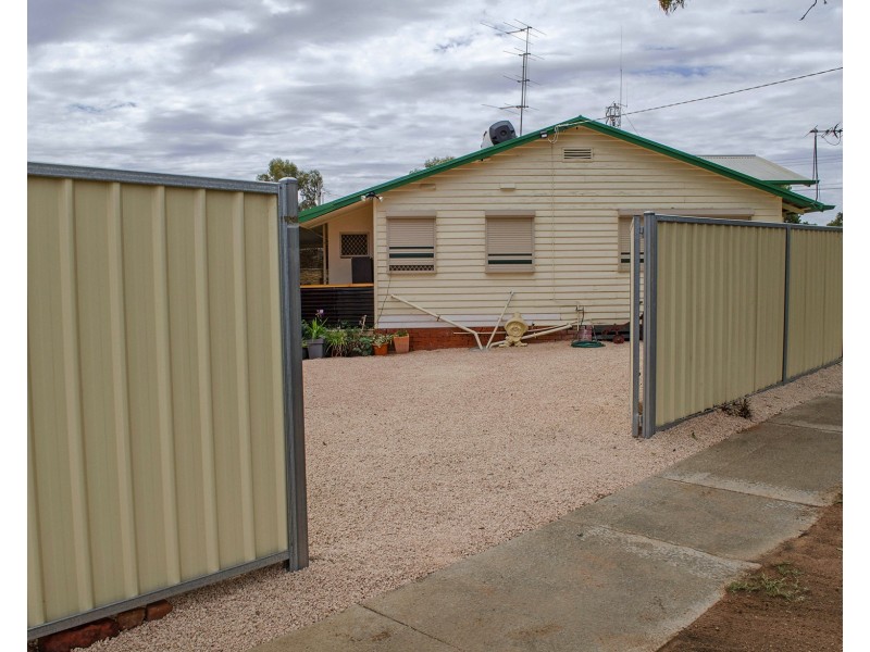 21 Main Ave North, Merbein VIC 3505