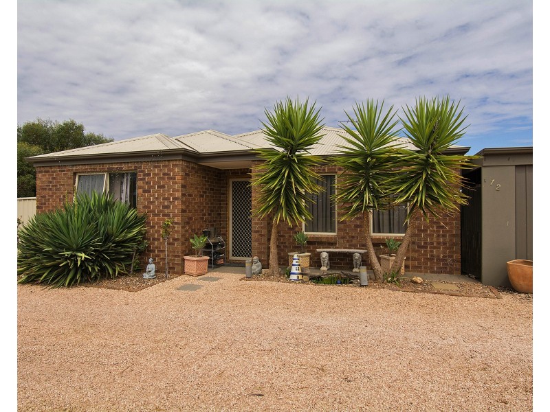 12 Garrett Court, Birdwoodton VIC 3505