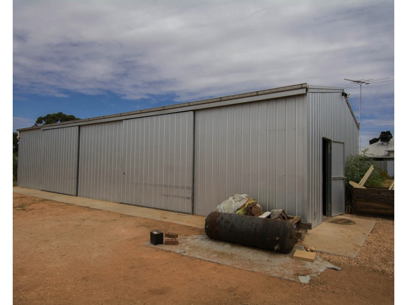 12 Garrett Court, Birdwoodton VIC 3505