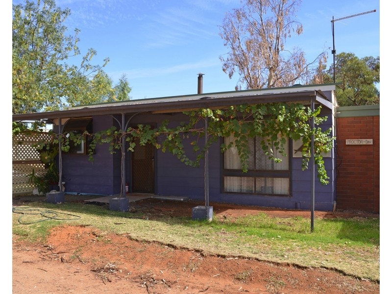 Cabin 56 Bushman’s Rest Caravan Park, Cullulleraine VIC 3496