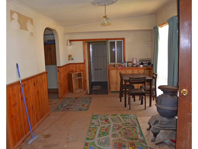 Cabin 56 Bushman’s Rest Caravan Park, Cullulleraine VIC 3496