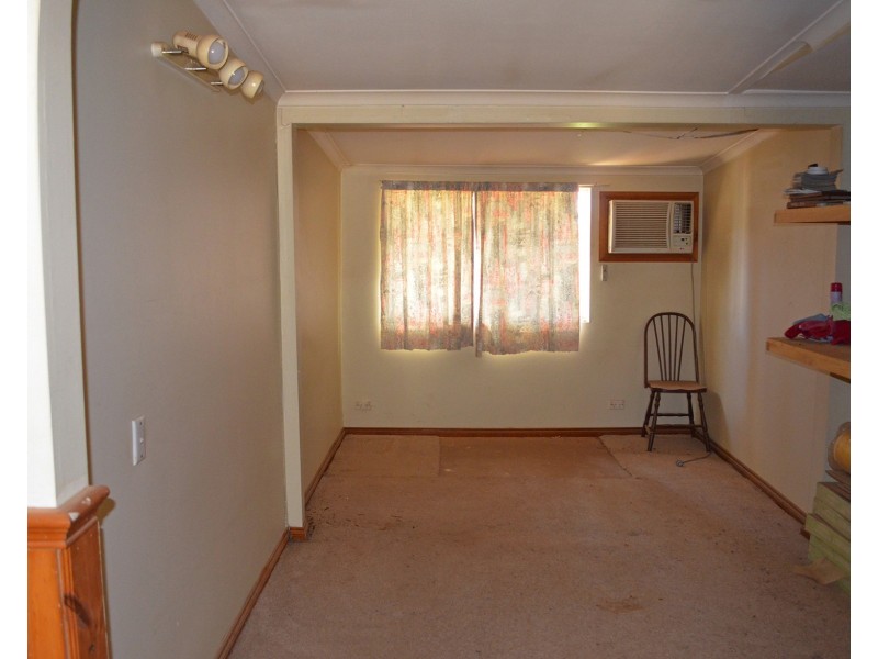 Cabin 56 Bushman’s Rest Caravan Park, Cullulleraine VIC 3496