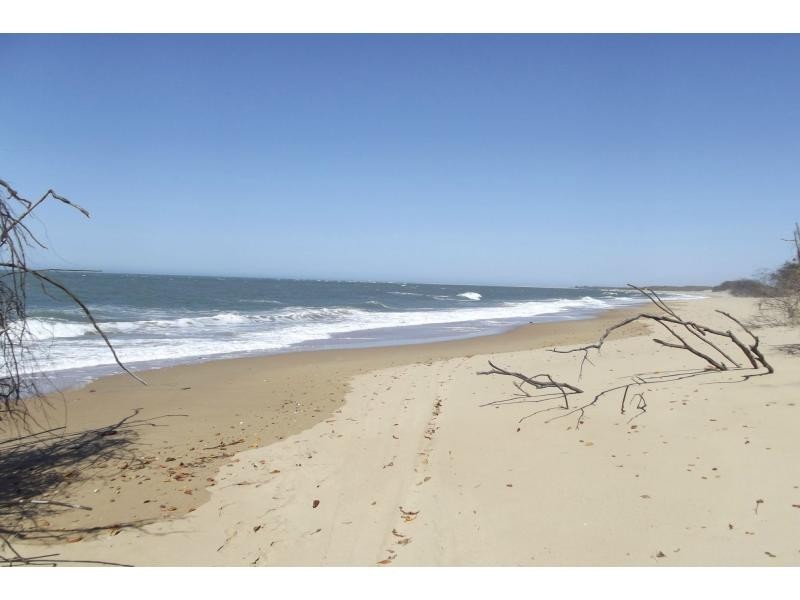 Rules Beach QLD 4674