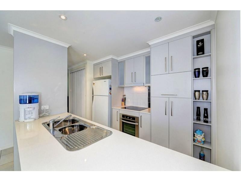 Unit 2/6-8 McDougall Street, Bargara QLD 4670