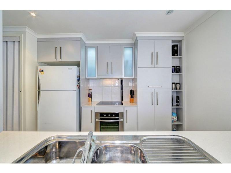 Unit 2/6-8 McDougall Street, Bargara QLD 4670