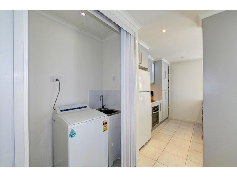 Unit 2/6-8 McDougall Street, Bargara QLD 4670