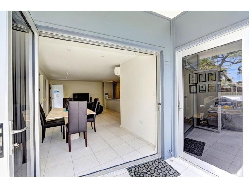 Unit 2/6-8 McDougall Street, Bargara QLD 4670