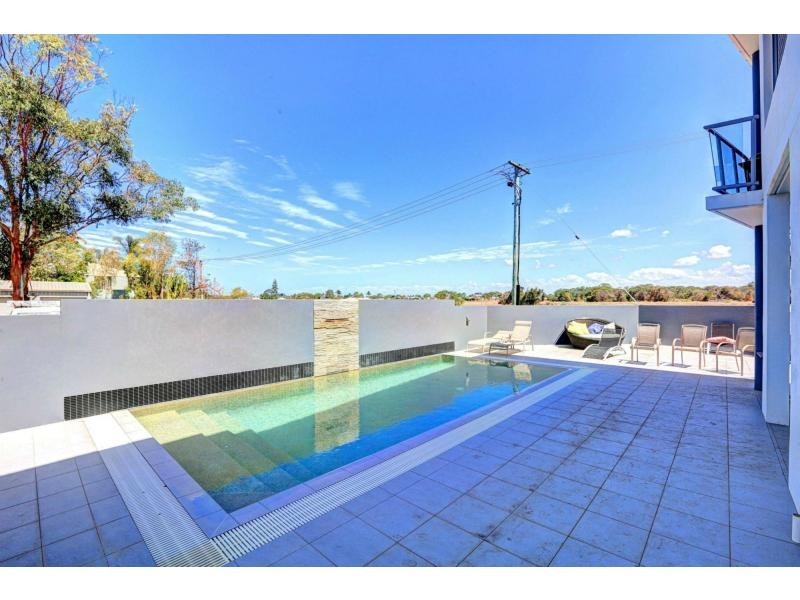 Unit 2/6-8 McDougall Street, Bargara QLD 4670