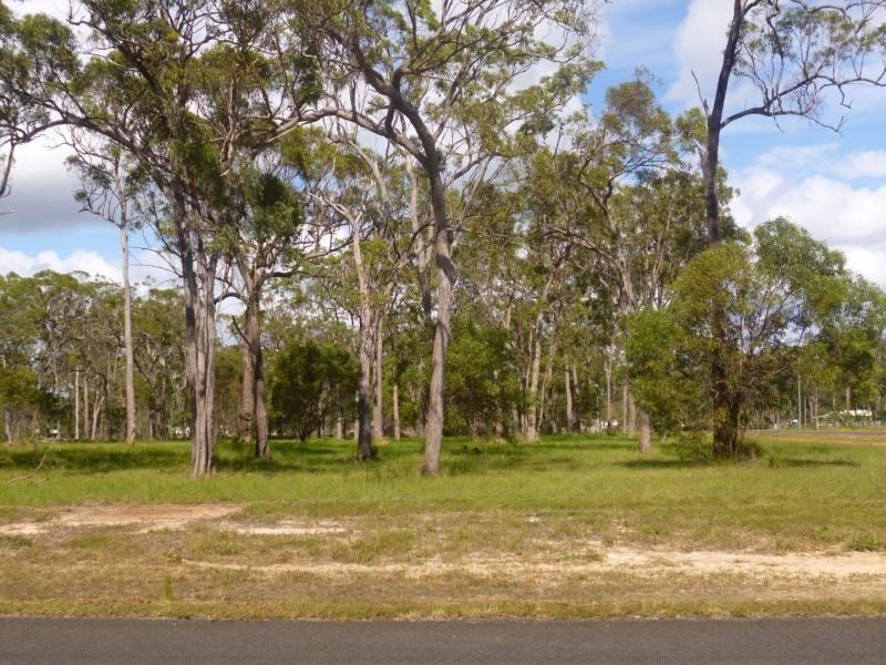 Moore Park Beach QLD 4670