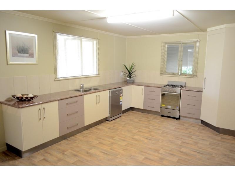 Walkervale QLD 4670