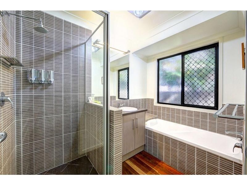 2a Kedge Street, Svensson Heights QLD 4670