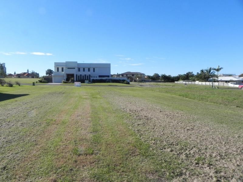162 Barolin Esplanade, Coral Cove QLD 4670