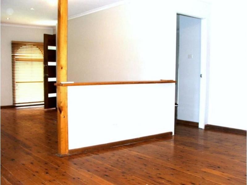 27 Sherringham Road, Cranebrook NSW 2749