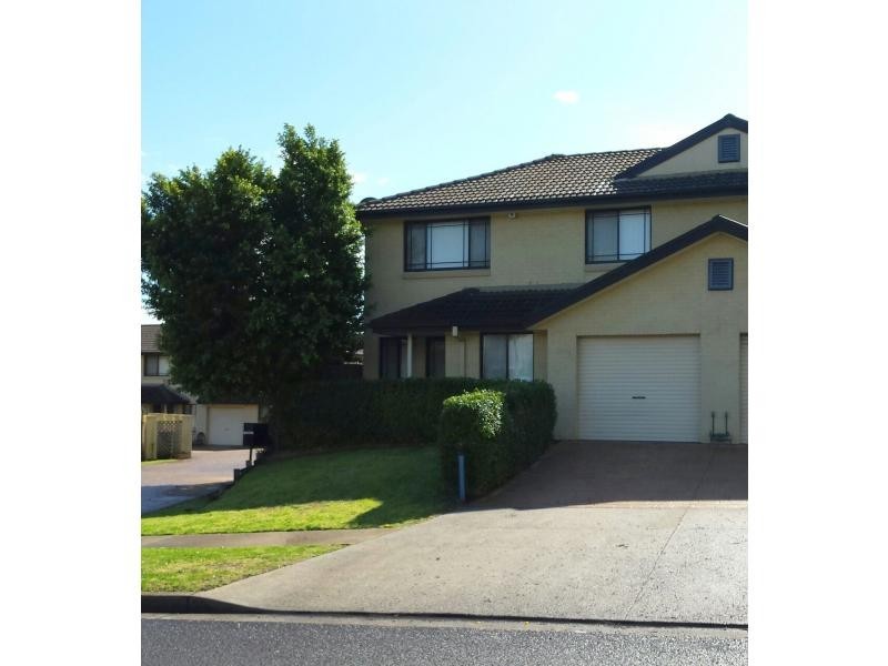 1/4 Nolan Place, Seven Hills NSW 2147
