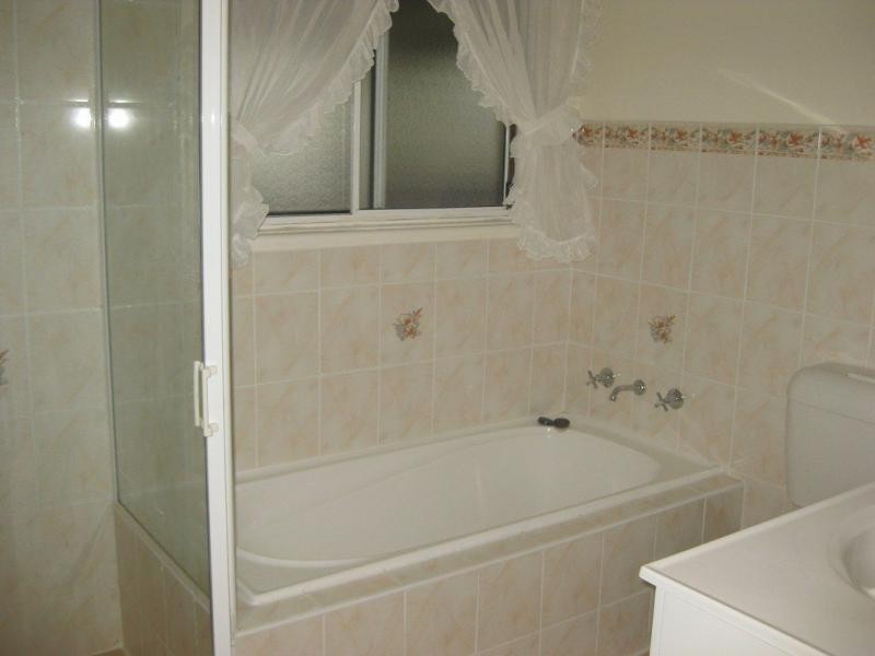 27a Hilltop Avenue, Blacktown NSW 2148