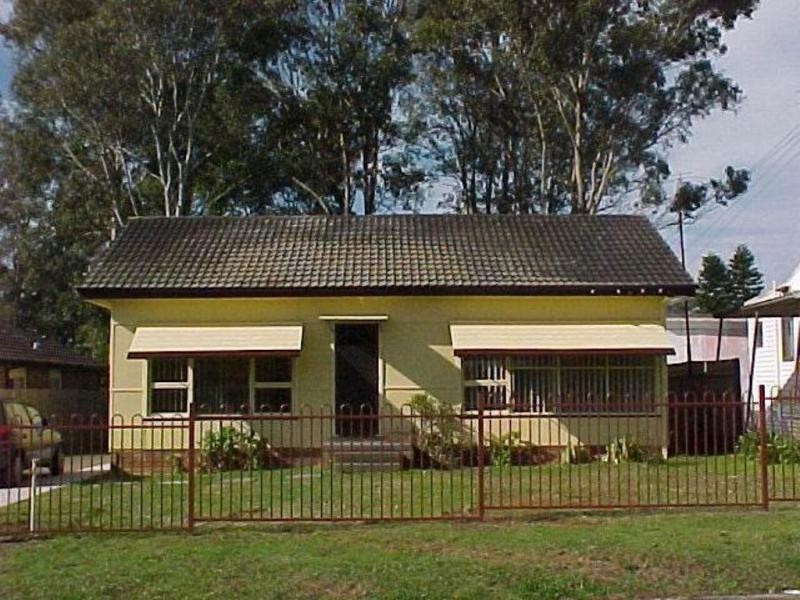 13 Woodside Avenue, Blacktown NSW 2148