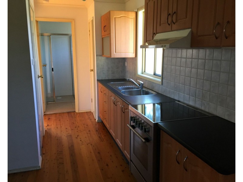 135 Banks Drive, St Clair NSW 2759