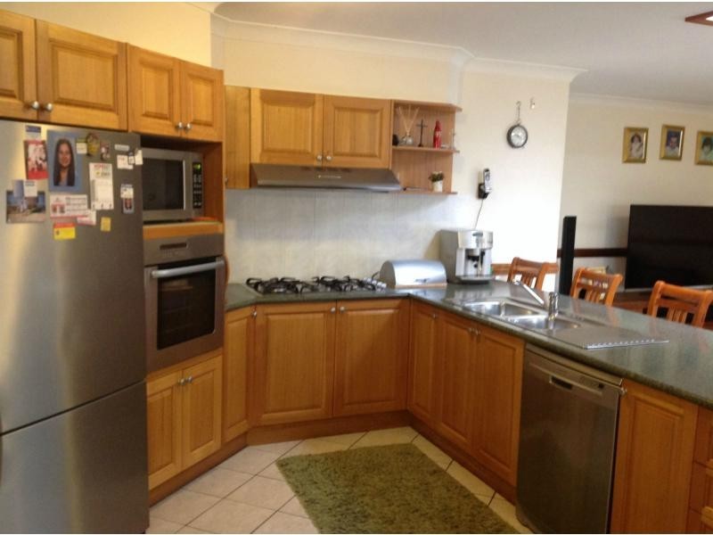 27 Ridgetop Drive, Glenmore Park NSW 2745