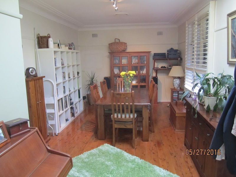 8 Anne Avenue, Seven Hills NSW 2147