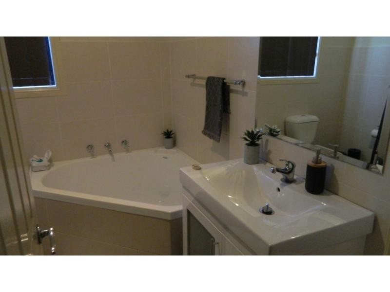 35a Brisbane Street, Oxley Park NSW 2760