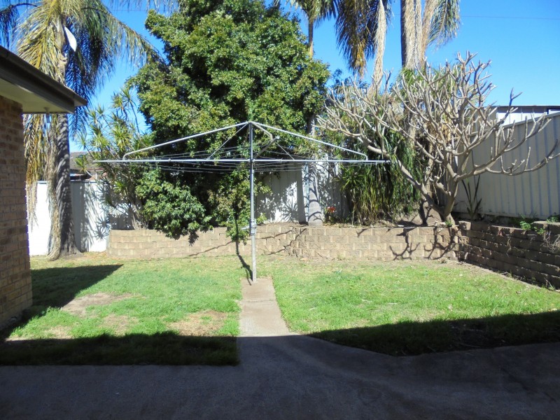 24 Forrestwood Pl, Prospect NSW 2148