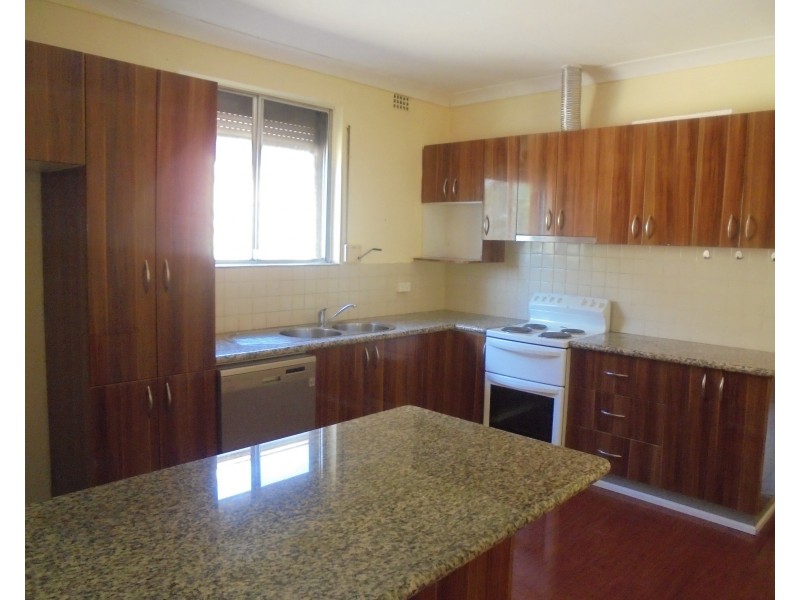 105 Newton Rd, Blacktown NSW 2148