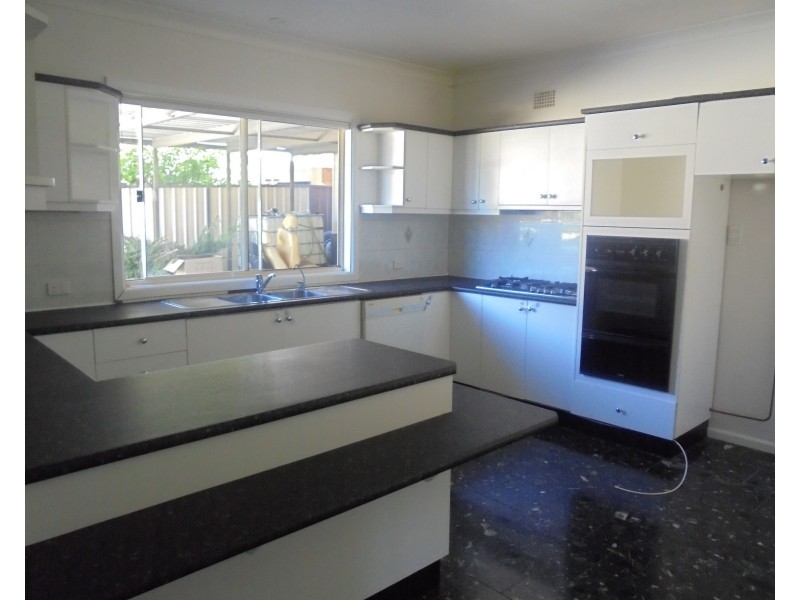 56 Myrtle St, Prospect NSW 2148