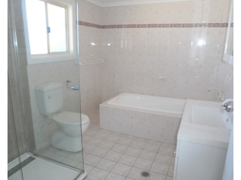 56 Myrtle St, Prospect NSW 2148