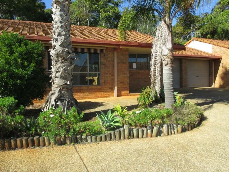Villa 2/8 Leura Place, Port Macquarie NSW 2444