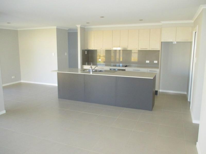 17 Syd Hopkins Terrace, Port Macquarie NSW 2444