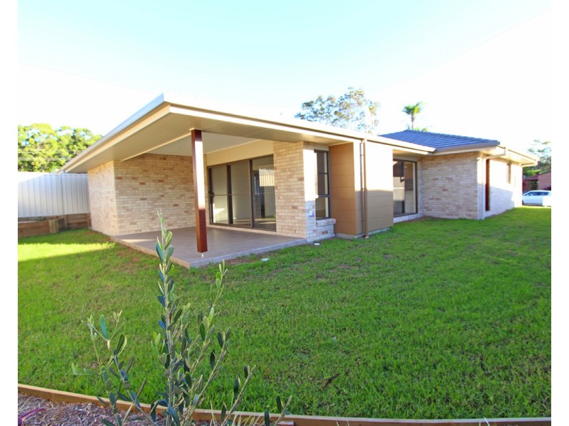8 Solomon Drive, Lake Cathie NSW 2445