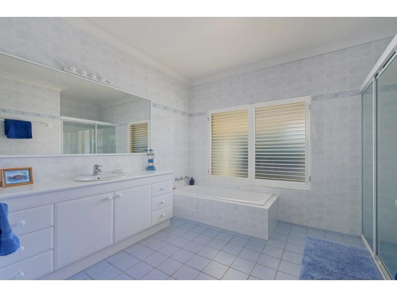 12 River Downs, Rawdon Island NSW 2446