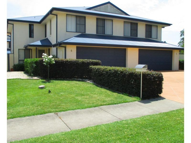 4 Castle Court, Port Macquarie NSW 2444
