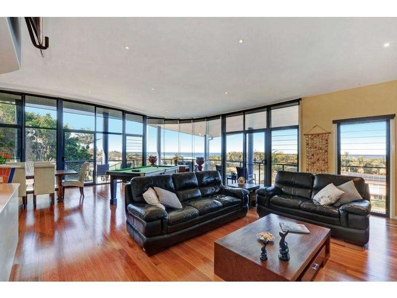 3 Middle Rock Road, Lake Cathie NSW 2445