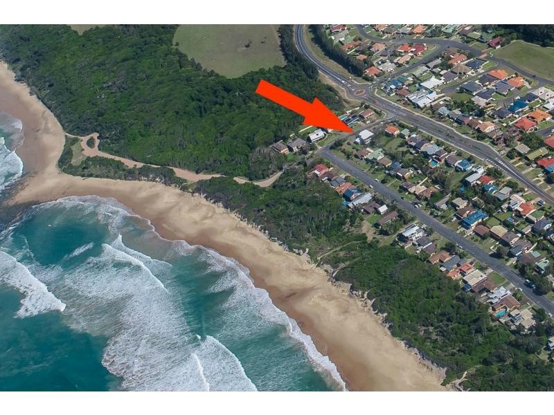 1 Middle Rock Road, Lake Cathie NSW 2445