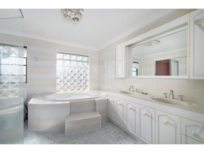 18 Oleander Avenue, Port Macquarie NSW 2444