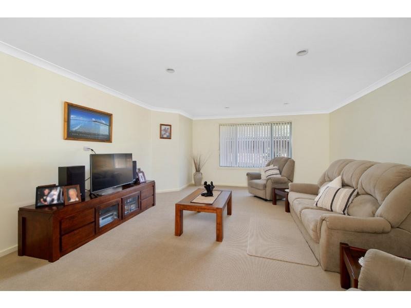 20 Ernest Street, Lake Cathie NSW 2445