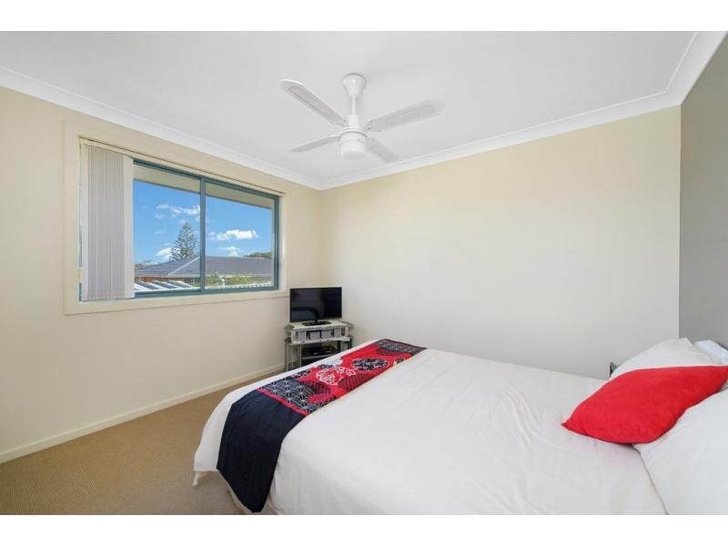 20 Ernest Street, Lake Cathie NSW 2445