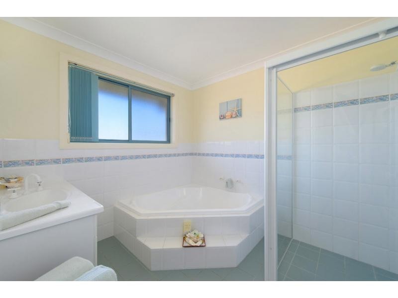 20 Ernest Street, Lake Cathie NSW 2445