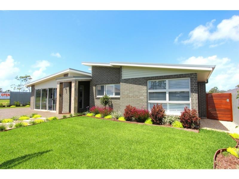 51 Currawong Drive, Port Macquarie NSW 2444
