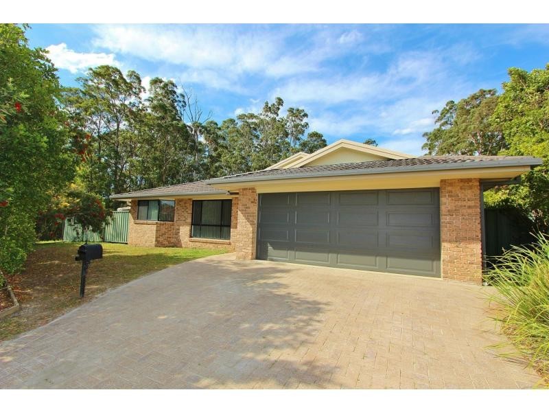 8 Millwood Place, Wauchope NSW 2446