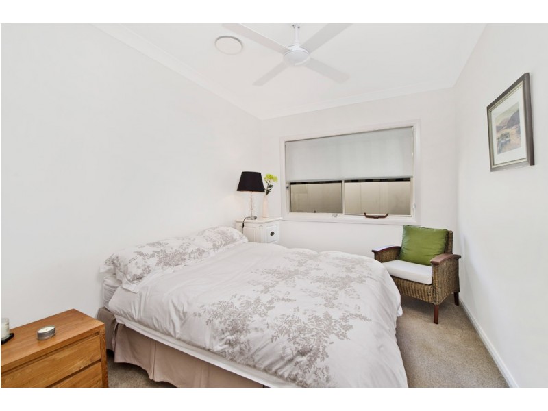 9 Southern Ocean St, Lake Cathie NSW 2445